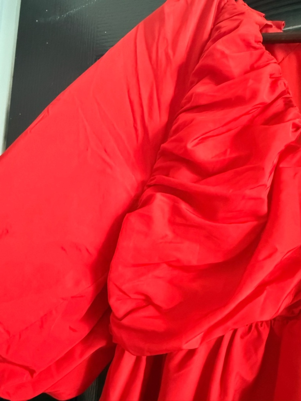 Tuckernuck Red V-Neck Puff Sleeve Mini Dress - Picture 4 of 5